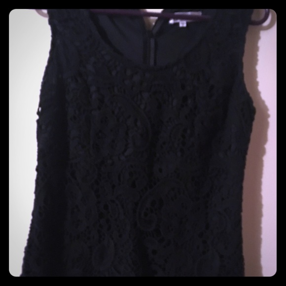 Tops - Sleeveless top
